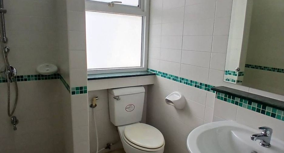 Haus zur Miete mit 3 Zimmer in Lat Krabang, Bangkok