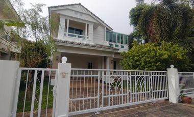 Haus zur Miete mit 3 Zimmer in Lat Krabang, Bangkok