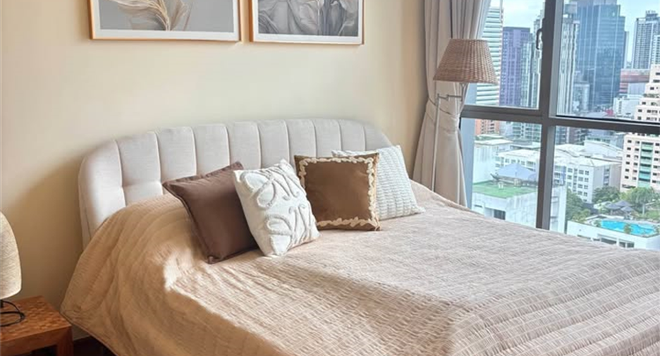 For sale 1 bed condo in Watthana, Bangkok