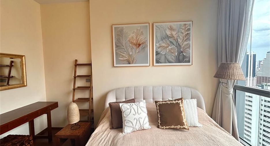 For sale 1 bed condo in Watthana, Bangkok
