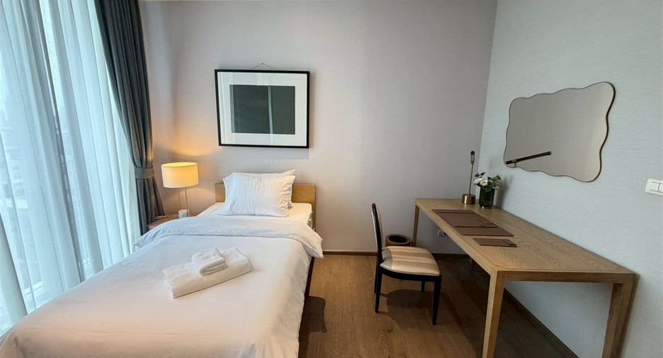 For sale 2 bedrooms condo in Khlong Toei, Bangkok