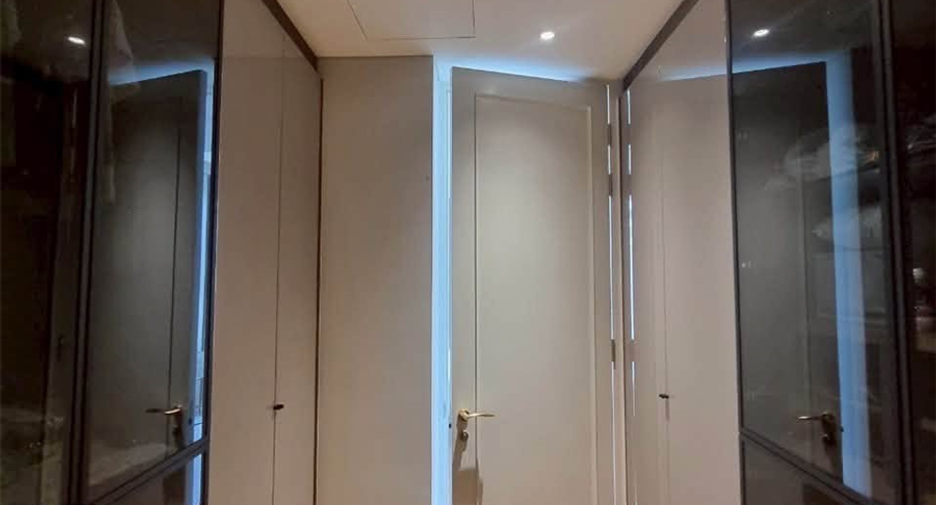 Condo en venta de 3 habitaciones en Sathon, Bangkok