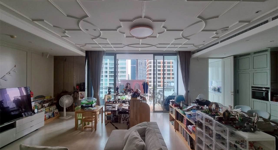 Condo en venta de 3 habitaciones en Sathon, Bangkok