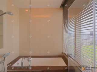 For rent 3 bedrooms condo in Pathum Wan, Bangkok