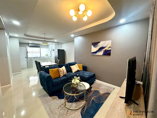 À louer 2 chambres condo à Huai Khwang, Bangkok