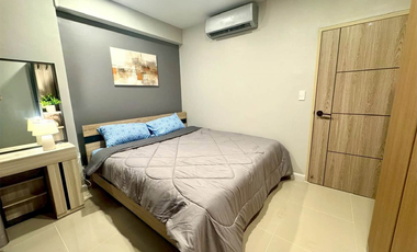 For rent 2 bedrooms condo in Huai Khwang, Bangkok