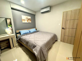 À louer 2 chambres condo à Huai Khwang, Bangkok