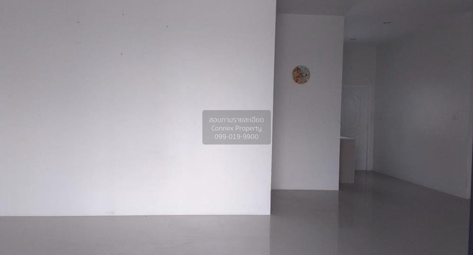 For sale 3 bedrooms house in Mueang Nakhon Ratchasima, Nakhon Ratchasima