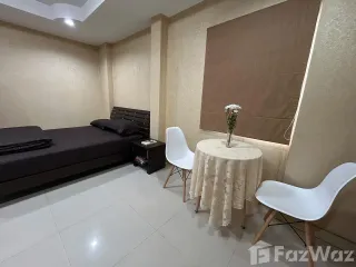 À vendre studio condo à Lat Phrao, Bangkok