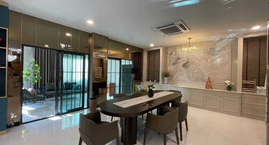ขาย และ ให้เช่า 5 ห้องนอน บ้านเดี่ยว ใน บางพลี, สมุทรปราการ