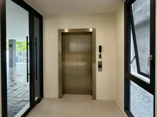 Büro zur Miete mit 7 Zimmer in Huai Khwang, Bangkok