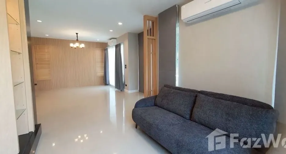 Casa en alquiler de 3 habitaciones en Prawet, Bangkok