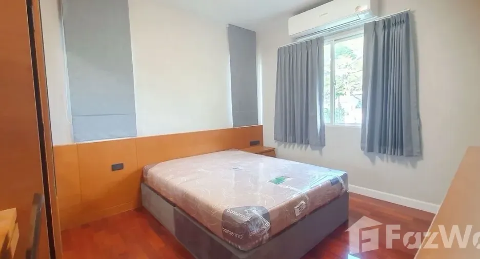 Casa en alquiler de 3 habitaciones en Prawet, Bangkok
