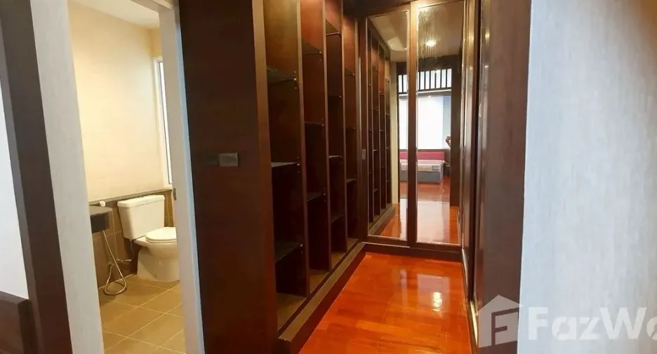 Casa en alquiler de 3 habitaciones en Prawet, Bangkok