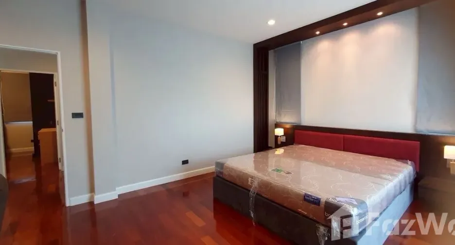 Casa en alquiler de 3 habitaciones en Prawet, Bangkok