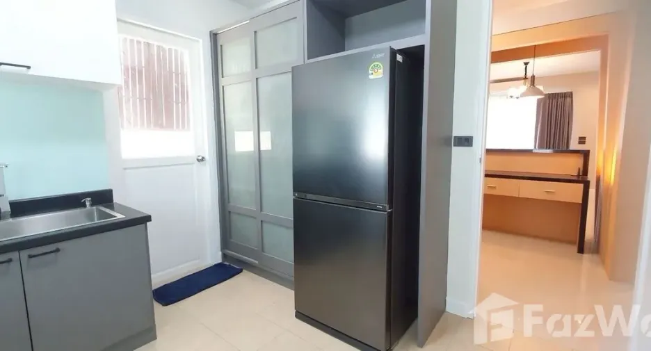 Casa en alquiler de 3 habitaciones en Prawet, Bangkok