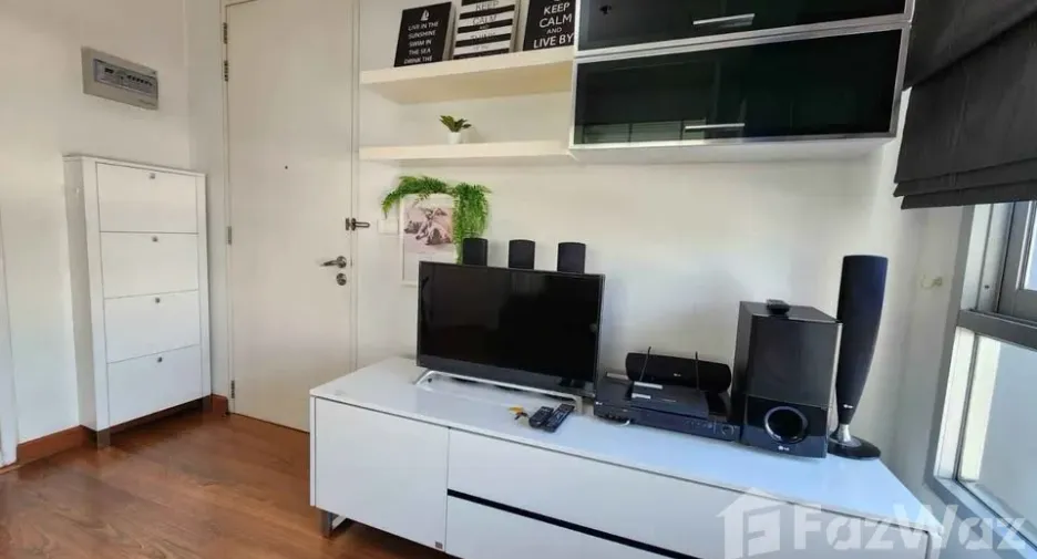 For sale 1 bed condo in Thon Buri, Bangkok