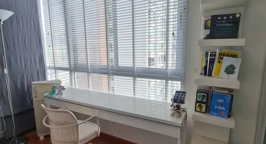 For sale 1 bed condo in Thon Buri, Bangkok