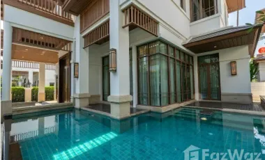 À louer 4 chambres maison à Yan Nawa, Bangkok