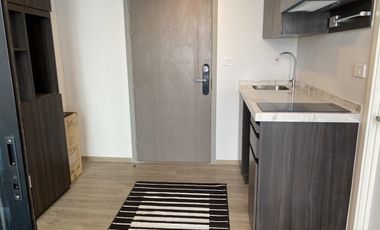 Condo en alquiler y en venta de 1 habitaciones en Khan Na Yao, Bangkok