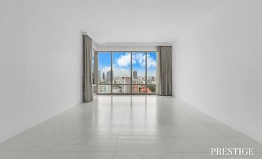 For rent 2 bedrooms condo in Pathum Wan, Bangkok