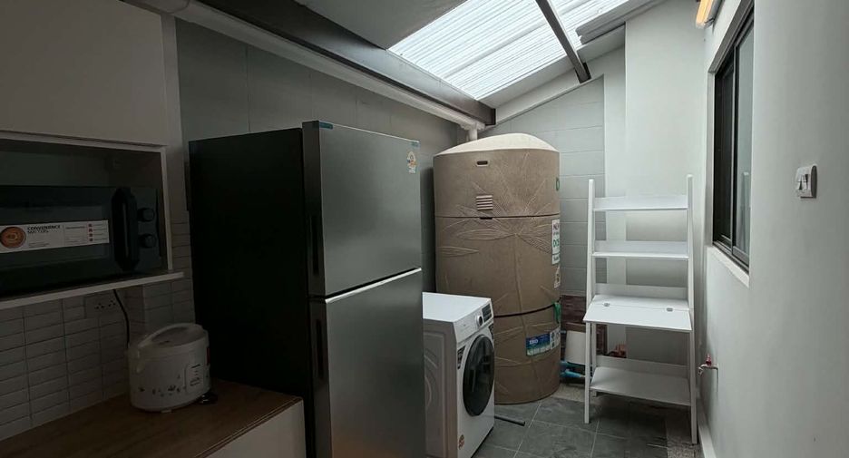 For rent 3 bedrooms house in Mueang Chiang Mai, Chiang Mai