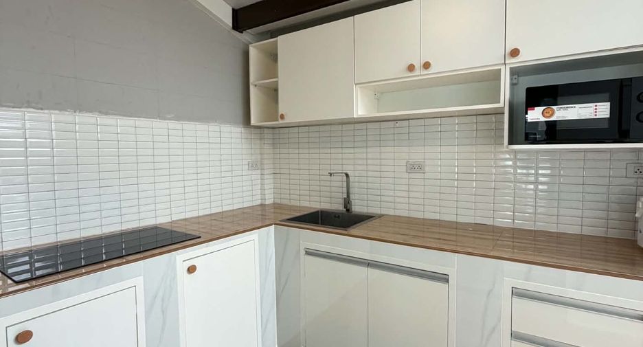 For rent 3 bedrooms house in Mueang Chiang Mai, Chiang Mai
