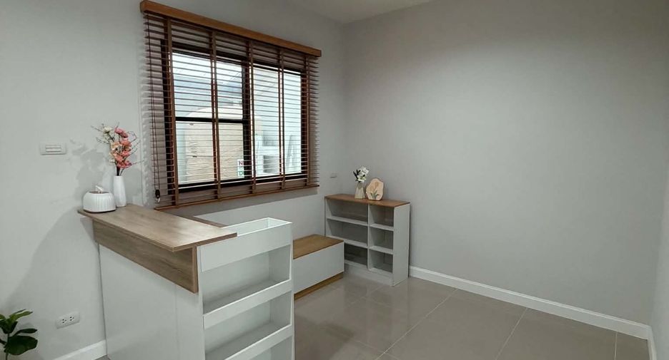 For rent 3 bedrooms house in Mueang Chiang Mai, Chiang Mai