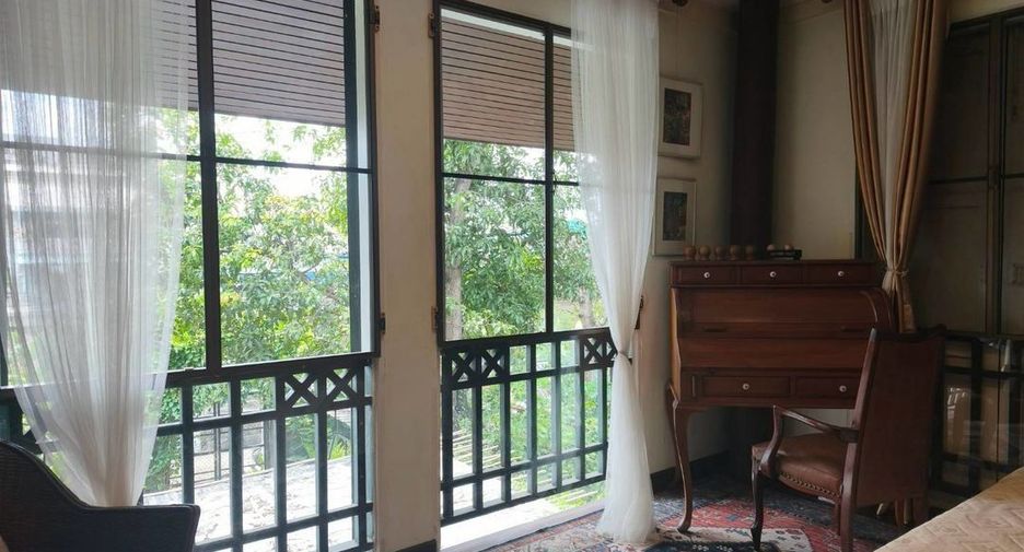 Casa en alquiler de 5 habitaciones en Min Buri, Bangkok