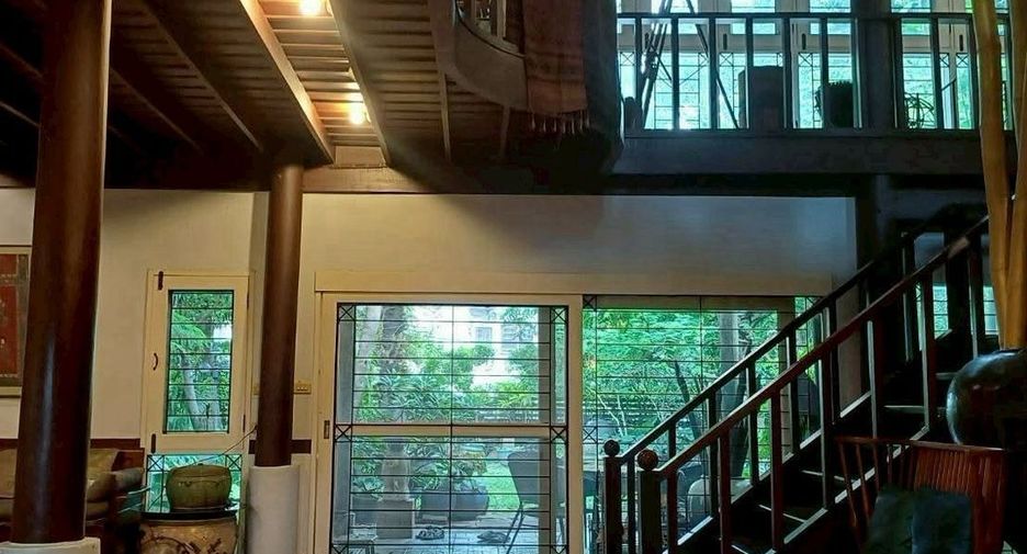 Casa en alquiler de 5 habitaciones en Min Buri, Bangkok