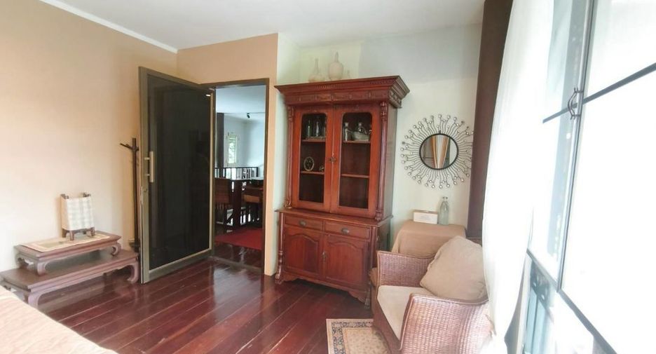 Casa en alquiler de 5 habitaciones en Min Buri, Bangkok