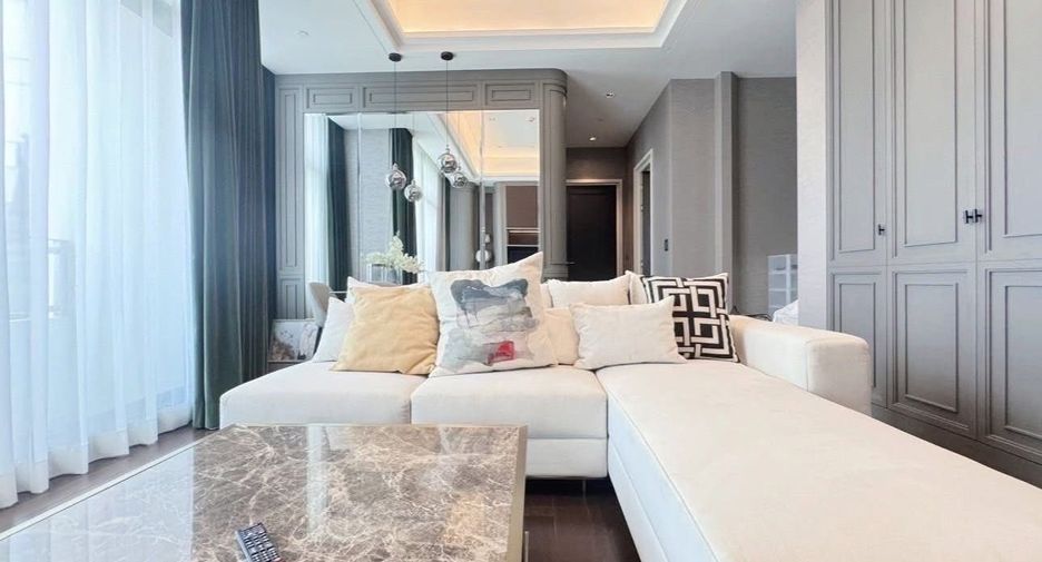 For rent 2 bedrooms condo in Khlong Toei, Bangkok