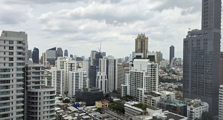 À louer 2 chambres condo à Khlong Toei, Bangkok