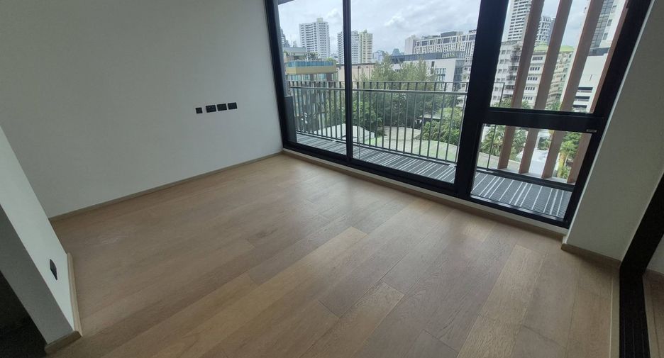 For rent 1 bed condo in Watthana, Bangkok
