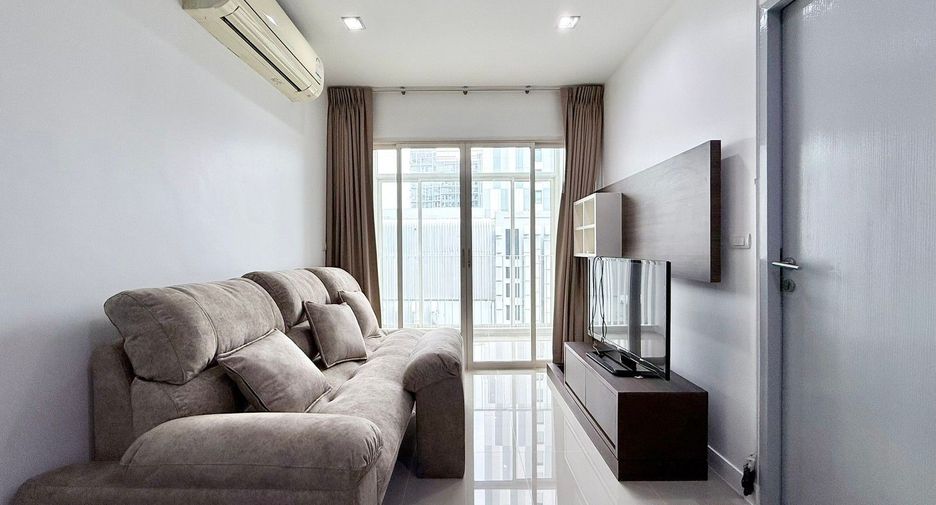À louer 2 chambres condo à Phra Khanong, Bangkok