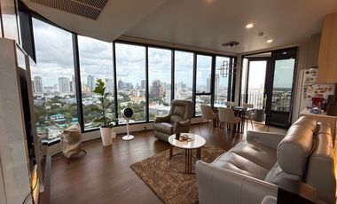 Condo en alquiler de 2 habitaciones en Khlong Toei, Bangkok