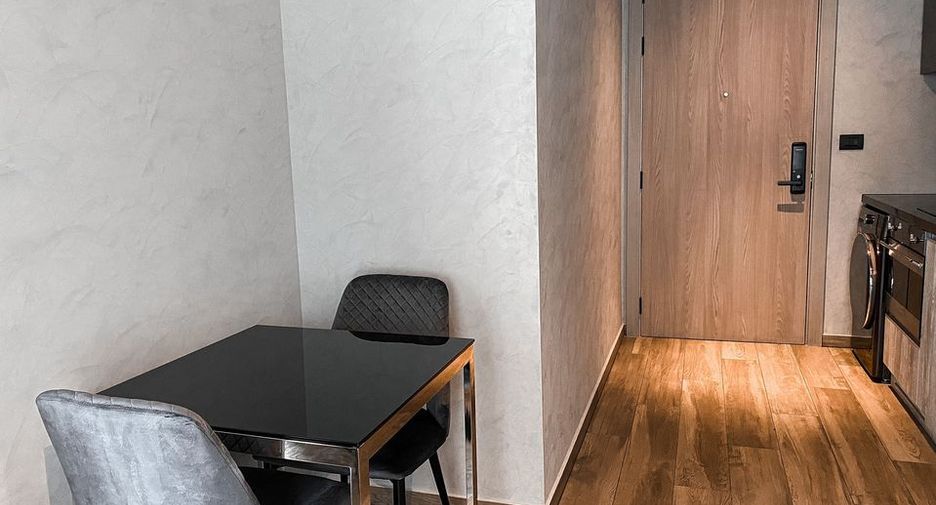 Condo en alquiler y en venta de 1 habitaciones en Watthana, Bangkok