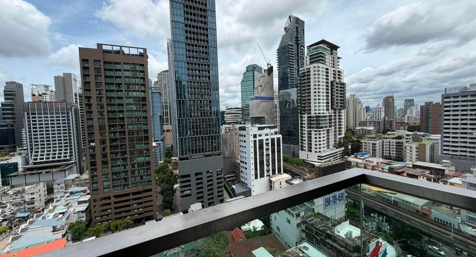 À louer 2 chambres condo à Khlong Toei, Bangkok