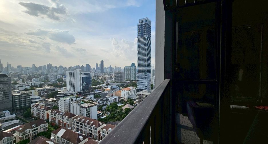 À louer 2 chambres condo à Watthana, Bangkok
