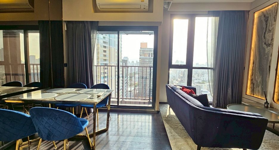 À louer 2 chambres condo à Watthana, Bangkok