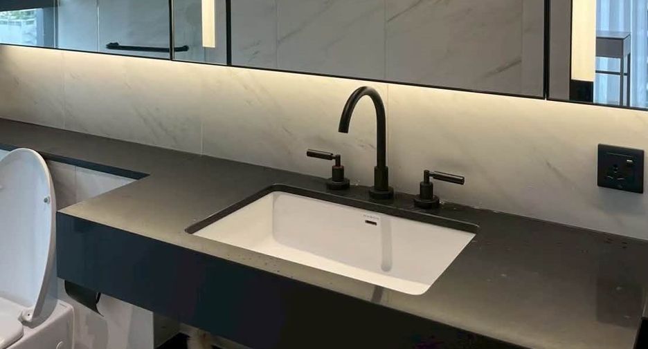 Wohnung zur Miete und zum Kauf mit 1 Zimmer in Sathon, Bangkok