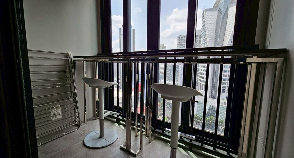 Condo en alquiler de 1 habitaciones en Khlong Toei, Bangkok