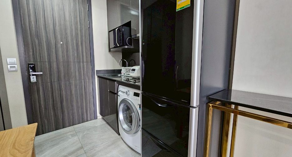 Condo en alquiler de 1 habitaciones en Khlong Toei, Bangkok