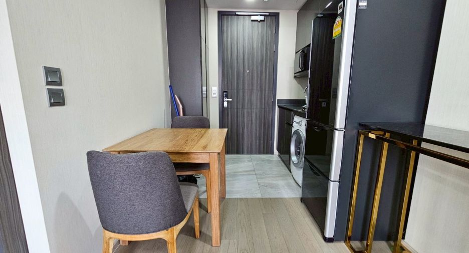 Condo en alquiler de 1 habitaciones en Khlong Toei, Bangkok
