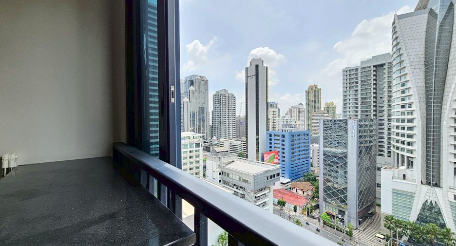 Condo en alquiler de 1 habitaciones en Khlong Toei, Bangkok