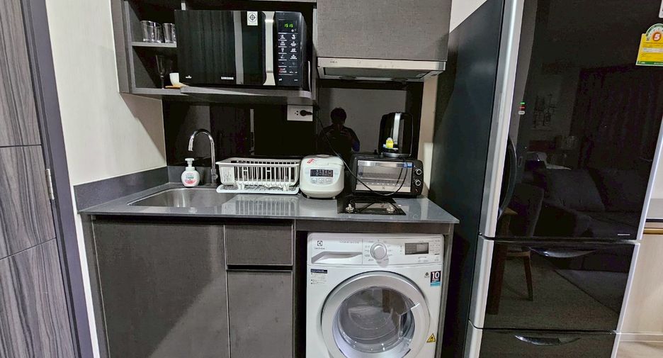 Condo en alquiler de 1 habitaciones en Khlong Toei, Bangkok