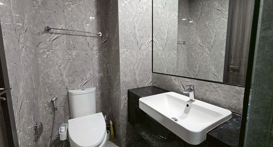 Condo en alquiler de 1 habitaciones en Khlong Toei, Bangkok