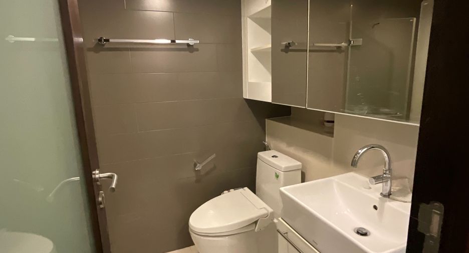 Condo en alquiler de 1 habitaciones en Khlong Toei, Bangkok
