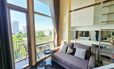 Condo en alquiler de 1 habitaciones en Khlong Toei, Bangkok