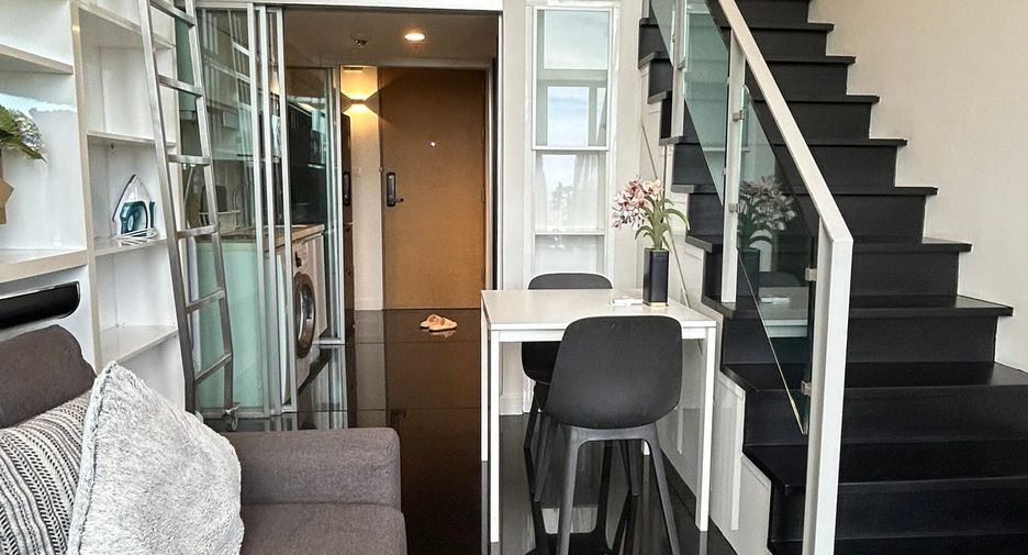 Condo en alquiler de 1 habitaciones en Khlong Toei, Bangkok